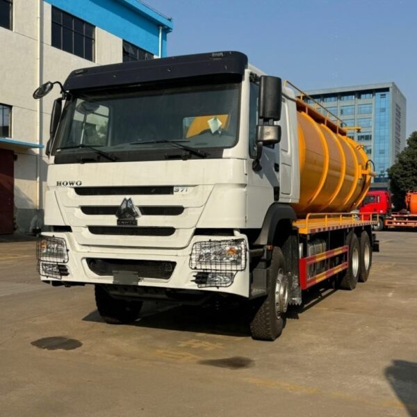 HOWO 6x4 Vacuum Sewage Suction Vehicle